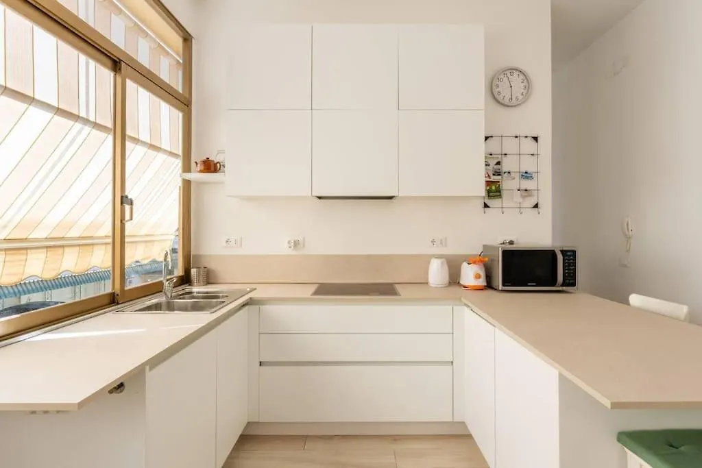 וירג'יו Cute Flat Near The Beach With Parking